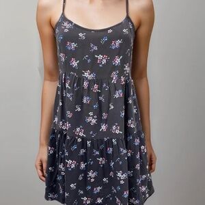 EUC American Eagle Grey Flowy Back Cutout Dress